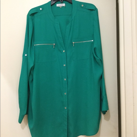 Calvin Klein Tops - Green Calvin Klein blouse. 1x